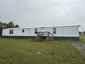 1030 Millers Chapel Rd in Greeneville, TN - Building Photo