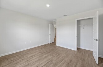 149 Needle Thrush Cir in Crawfordville, FL - Building Photo - Building Photo