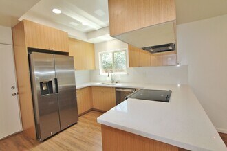 34235 Newton Pl in Fremont, CA - Foto de edificio - Building Photo