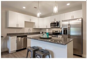 Trail Run Apartments in Vernon, CT - Building Photo