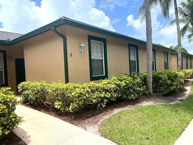 property at 3166 Via Poinciana