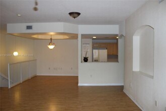 6380 NW 114th Ave in Doral, FL - Building Photo - Building Photo