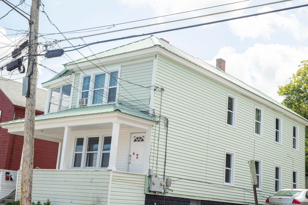 307 1st St in Syracuse, NY - Building Photo