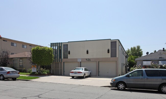 426 East Elmwood