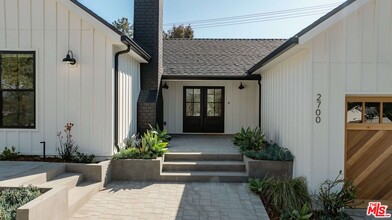 2700 Theresa St in Thousand Oaks, CA - Building Photo - Building Photo