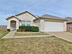 3109 Groveland Terrace in Denton, TX - Building Photo