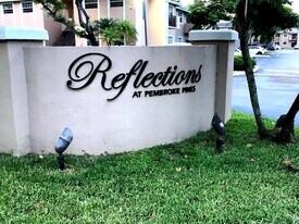 2331 NW 96th Ter, Unit 17-M in Pembroke Pines, FL - Building Photo