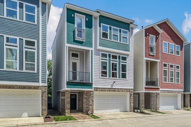 2116 Oatfield Dr