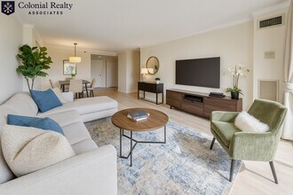 15 N Beacon St in Boston, MA - Building Photo - Building Photo