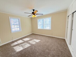 3240 N Waynoka Cir in Memphis, TN - Building Photo - Building Photo