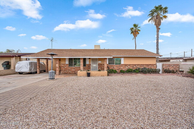 property at 1113 Walnut Dr