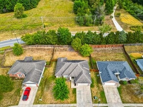 4809 Bullhead Ln in Columbia, MO - Foto de edificio - Building Photo