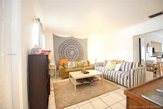 6667 Miller Dr-Unit -Apt 701A in Miami, FL - Building Photo - Building Photo