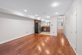 429 Shepherd St NW in Washington, DC - Building Photo - Building Photo
