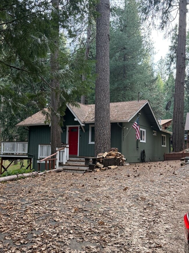 property at 16921 McKenzie Dr