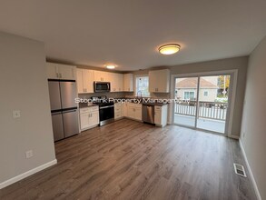 20 Klondike St in Providence, RI - Building Photo - Building Photo