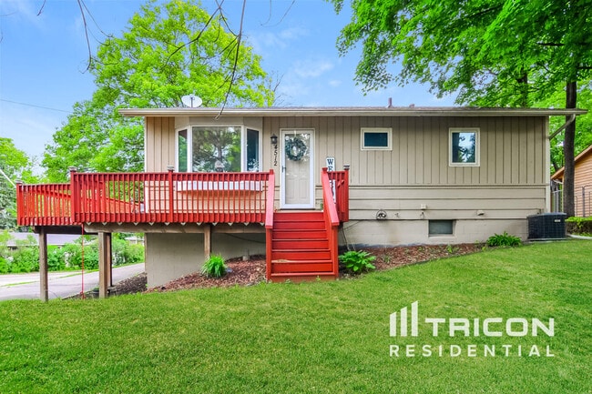property at 4512 Montgomery Rd