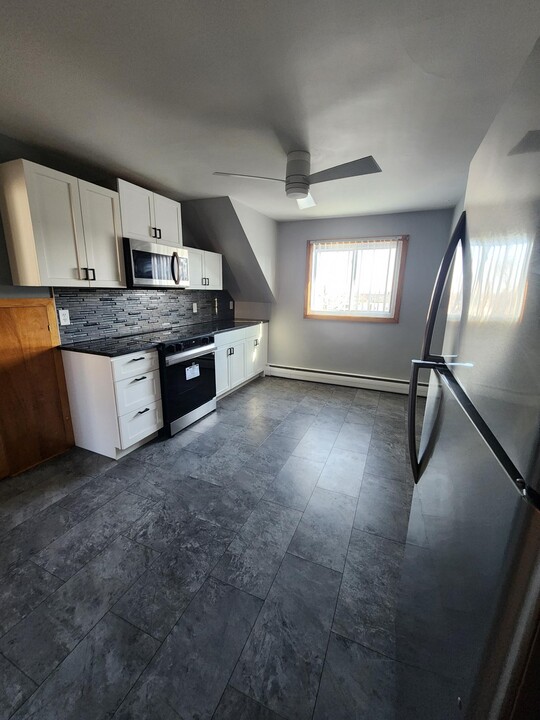 76 Fairmont Ave, Unit 2 in Worcester, MA - Foto de edificio