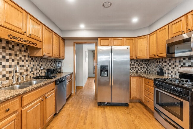 336 N Walnut St in Itasca, IL - Building Photo - Building Photo