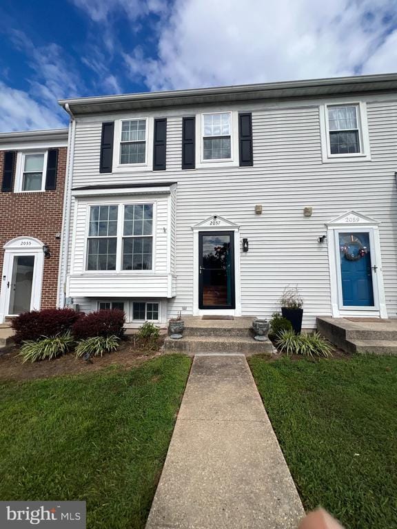 property at 2057 Putnam Rd