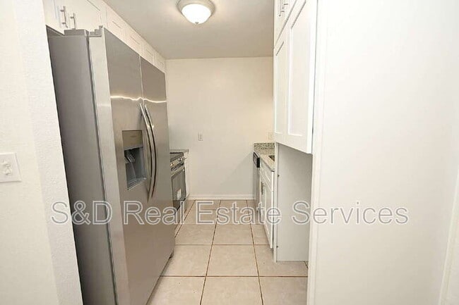 141 Fernery Rd in Lakeland, FL - Foto de edificio - Building Photo