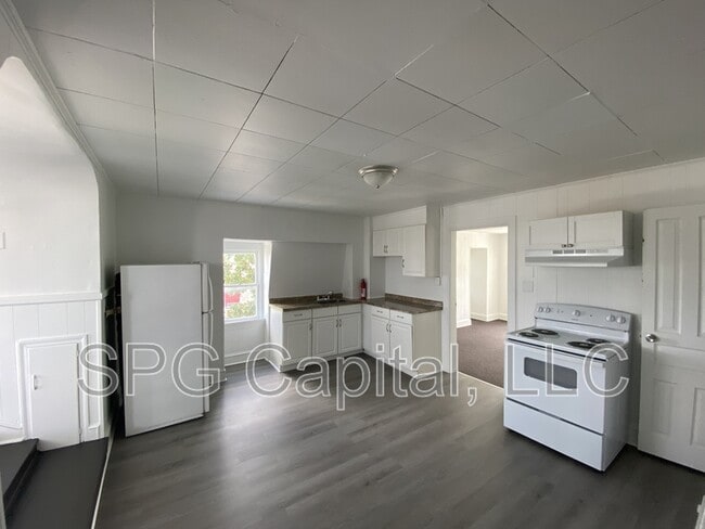 1201 W Princess St in West York, PA - Building Photo - Building Photo