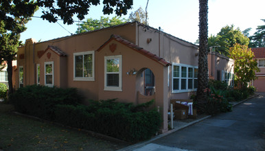 560 S 7th St in San Jose, CA - Building Photo - Building Photo