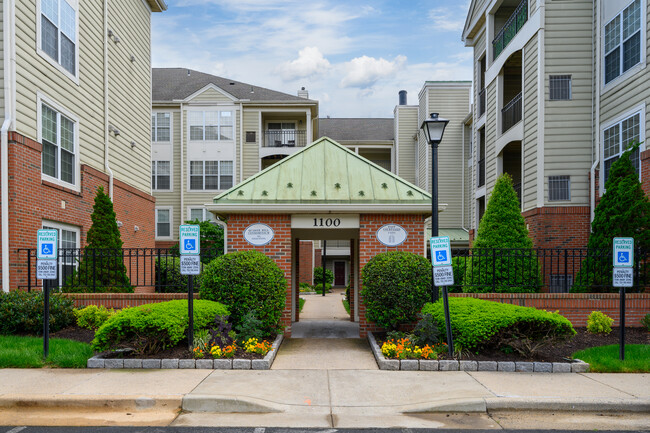 Quaker Hill Community in Alexandria, VA - Building Photo - Building Photo