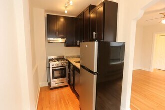 617 W Patterson Ave in Chicago, IL - Building Photo - Building Photo