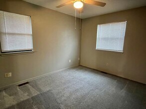 141 E Juniper Ln in Mustang, OK - Building Photo - Building Photo