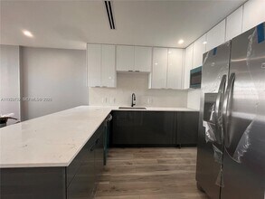 13155 Ixora Ct in North Miami, FL - Building Photo - Building Photo