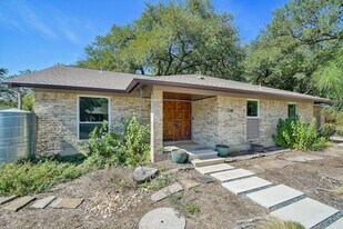 2505 Comburg Castle Way in Austin, TX - Building Photo
