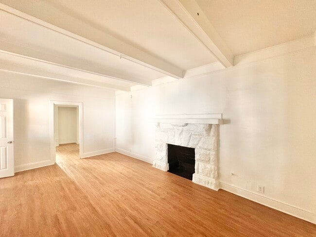 617 S Soto St in Los Angeles, CA - Foto de edificio - Building Photo