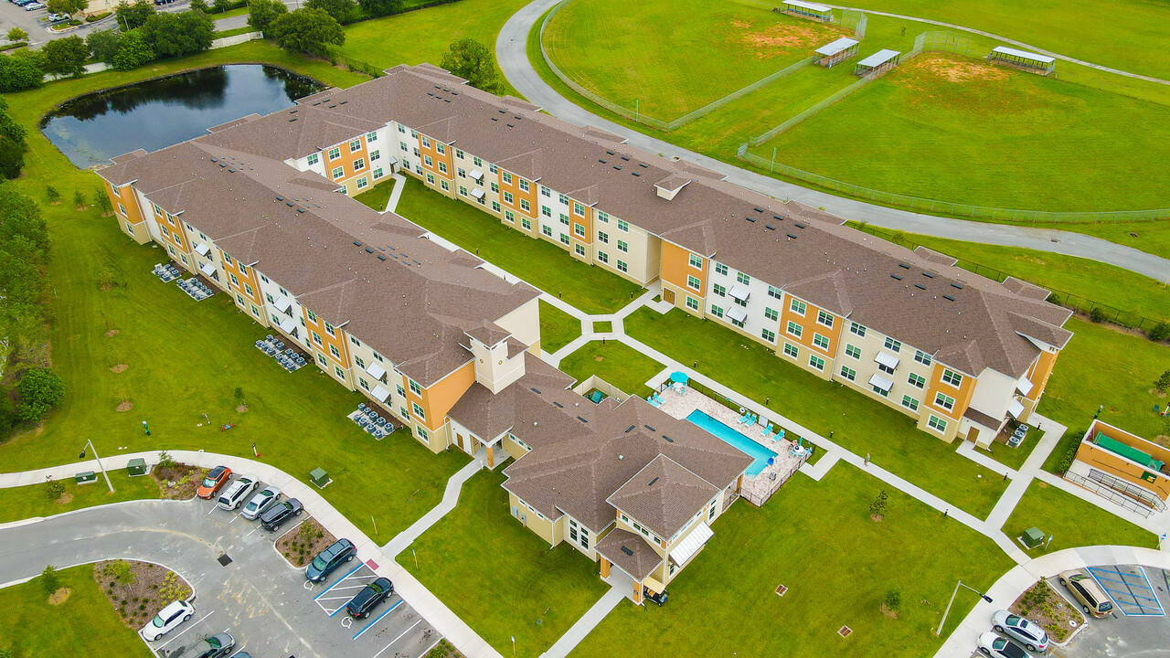 Palos Verdes- A 55+ Active Adult Community in Kissimmee, FL - Foto de edificio