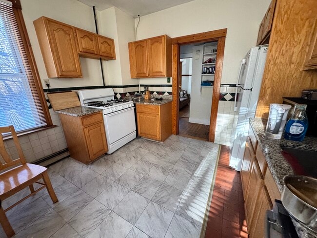 132 Glenville Ave, Unit 2 in Boston, MA - Foto de edificio - Building Photo