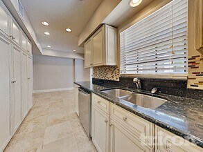 11803 Willow Point Way in Tampa, FL - Building Photo - Building Photo