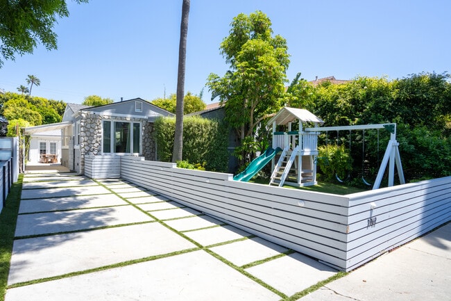 property at 3762 Barry Ave
