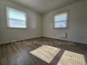 404 E Madison St in Auburn, IL - Building Photo - Building Photo