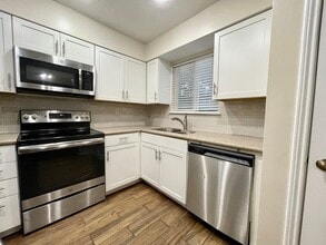 3740 Thistlemont Dr in Houston, TX - Building Photo - Building Photo