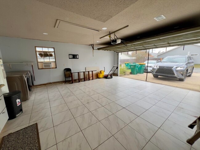 218 Woodland Park Cir in Mary Esther, FL - Building Photo - Building Photo