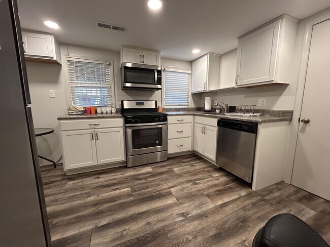 property at 3109 Yorktown Dr