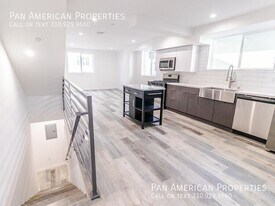 1309 1/2 N Orange Dr in Los Angeles, CA - Building Photo