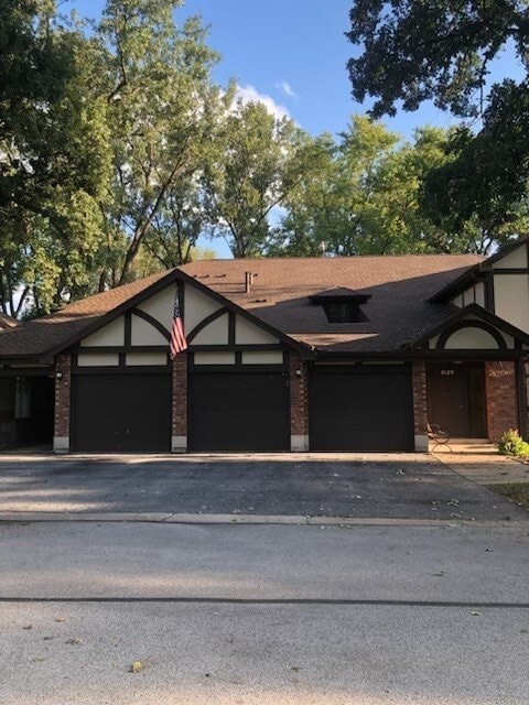 property at 8125 Willow Dr