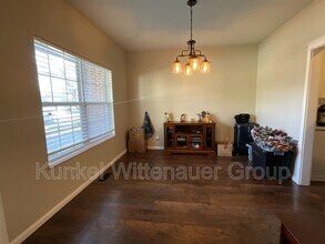 329 Ring of Kerry Dr in Belleville, IL - Building Photo - Building Photo