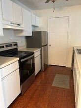 4304 W Shamrock Ln in McHenry, IL - Building Photo - Building Photo