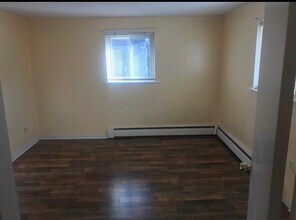 8 Bryon Rd, Unit 1 in Boston College, MA - Building Photo - Building Photo