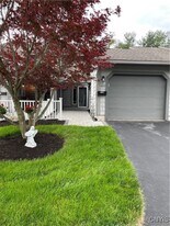 497 Summerhaven Dr N in East Syracuse, NY - Building Photo