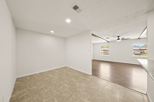 property at 6711 Pickett Dr