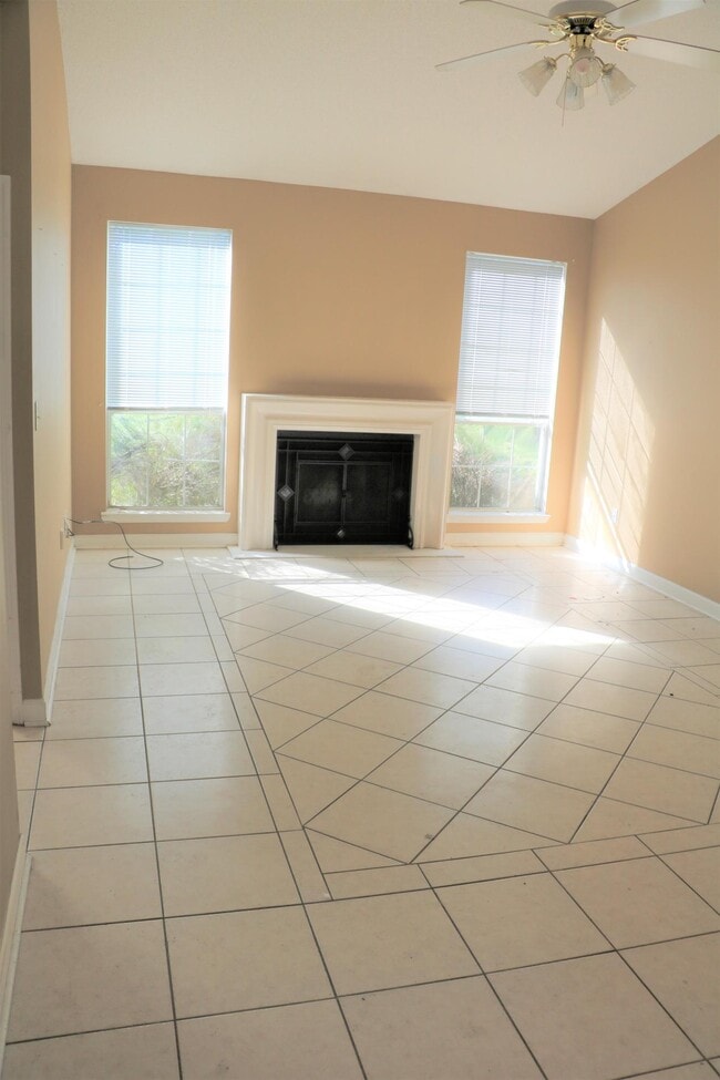 9657 Leeward Way in Navarre, FL - Building Photo - Building Photo