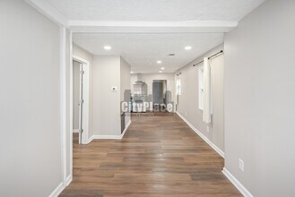 2415 N Oxford St in Indianapolis, IN - Building Photo - Building Photo